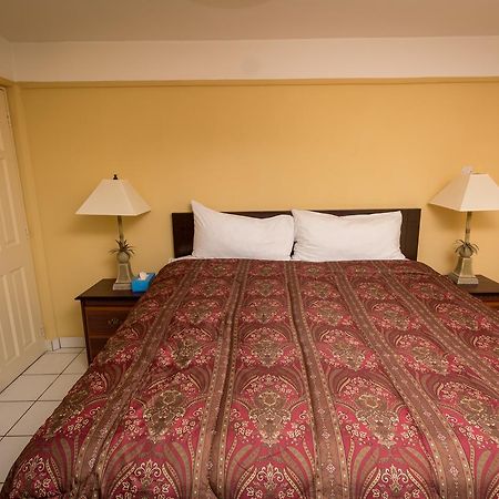 Roger Bayport Residence Inn מראה חיצוני תמונה